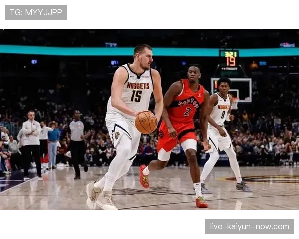 MVP巴克利篮下抢板更胜约基奇，造二次得分