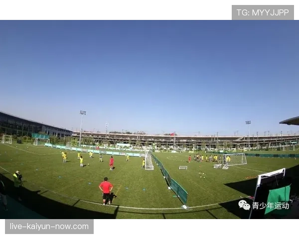 沙滩足球规则详解：比赛判罚与场地特殊规定解析